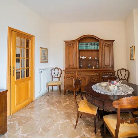 La Casa Del Libro * Lavagna