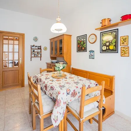 La Casa Del Libro Daire Lavagna