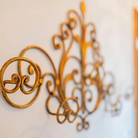 La Casa Del Libro Apartment *